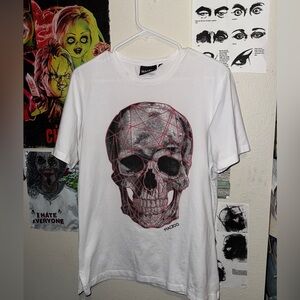 Maceoos signature blinged skull tee with red accents